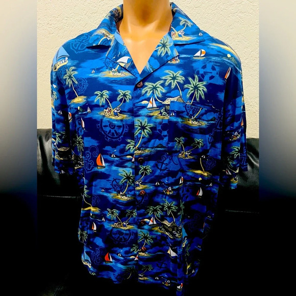 Disney Hawaiian Button Down Shirt size L - Picture 1 of 8